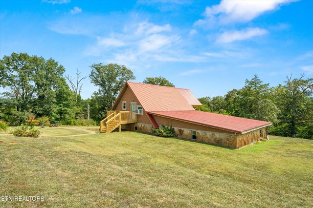1222 Mini Huskey Rd, Maryville, TN 37801