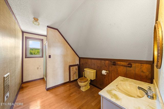 1222 Mini Huskey Rd, Maryville, TN 37801