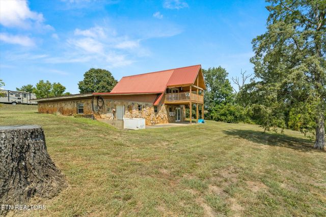 1222 Mini Huskey Rd, Maryville, TN 37801