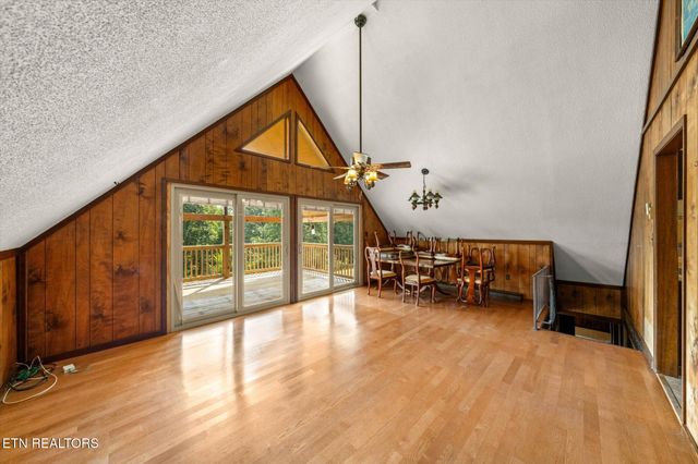 1222 Mini Huskey Rd, Maryville, TN 37801