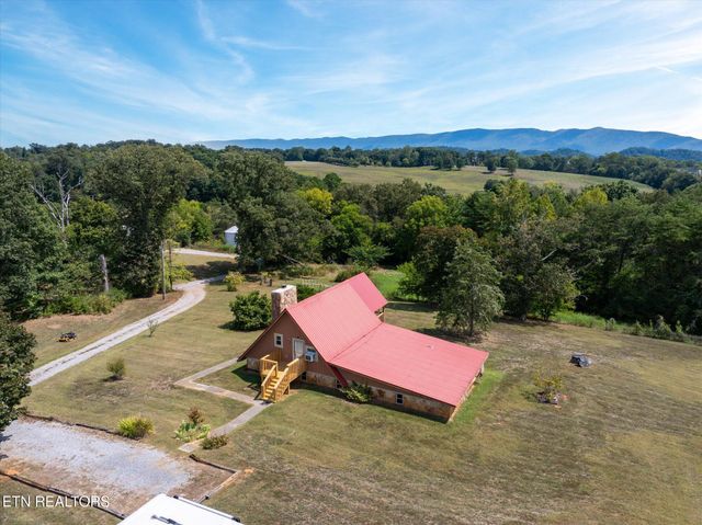 1222 Mini Huskey Rd, Maryville, TN 37801