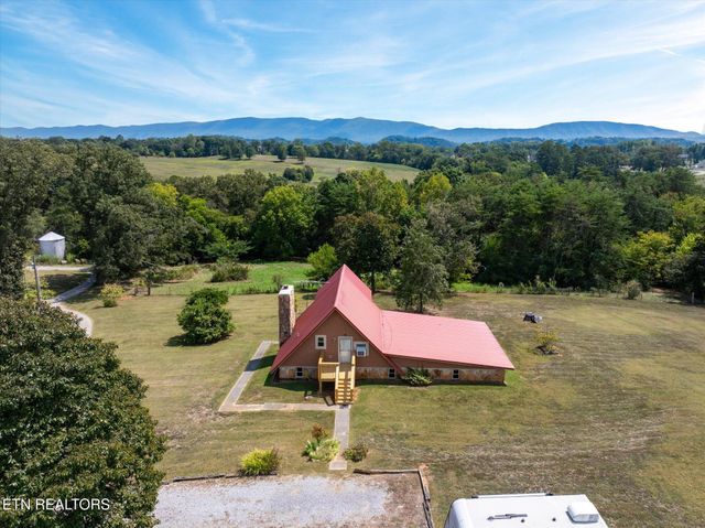 1222 Mini Huskey Rd, Maryville, TN 37801