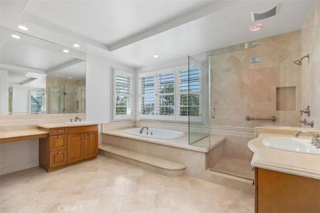 17 Colonial, Newport Beach, CA 92660