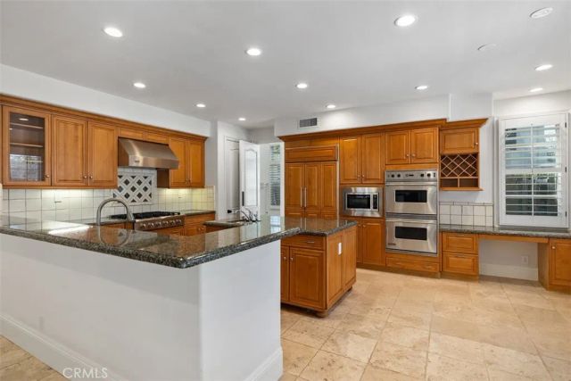 17 Colonial, Newport Beach, CA 92660