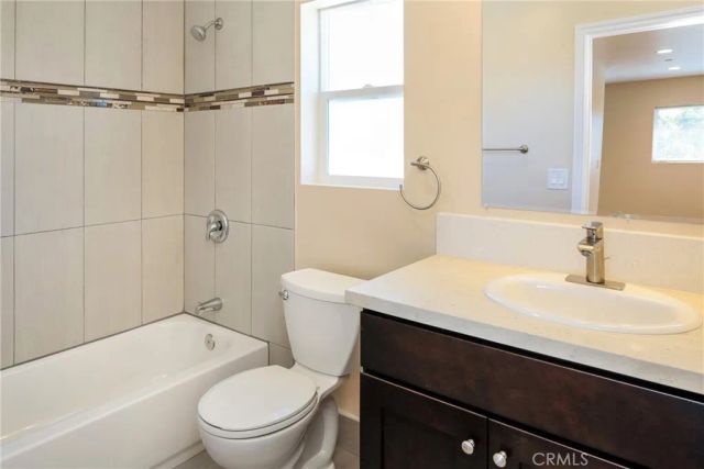 17134 Saticoy Street, Lake Balboa, CA 91406