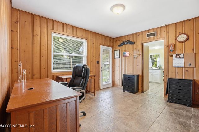 1426 GLENGARRY Road, Jacksonville, FL 32207