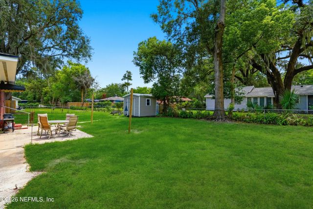 1426 GLENGARRY Road, Jacksonville, FL 32207