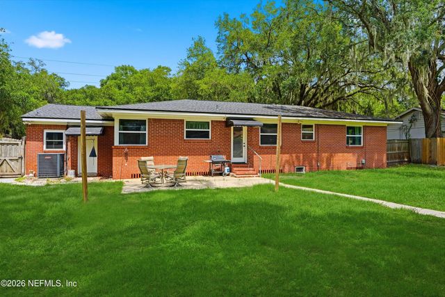 1426 GLENGARRY Road, Jacksonville, FL 32207