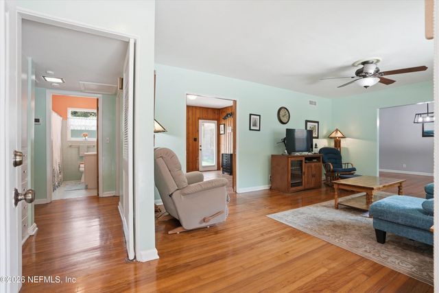 1426 GLENGARRY Road, Jacksonville, FL 32207