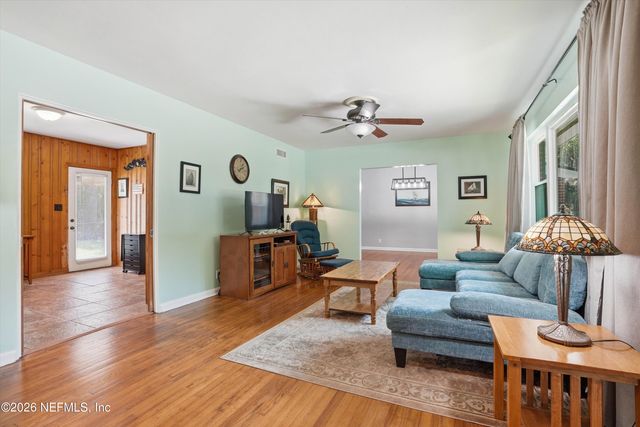 1426 GLENGARRY Road, Jacksonville, FL 32207