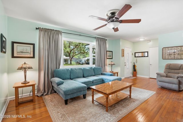 1426 GLENGARRY Road, Jacksonville, FL 32207