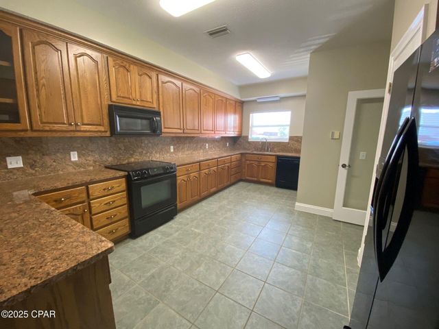 2011 Tupelo Court, Panama City, FL 32405