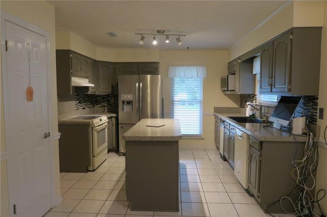 7351 Smithfield Road E, Mobile, AL 36695