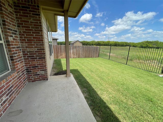 153 Creek Terrace Drive, Saginaw, TX 76131
