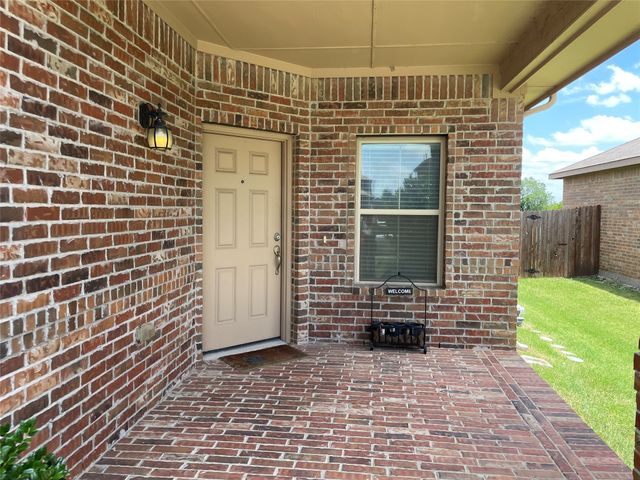 153 Creek Terrace Drive, Saginaw, TX 76131