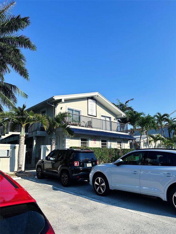 317 Hendricks Isle 1, Fort Lauderdale, FL 33301