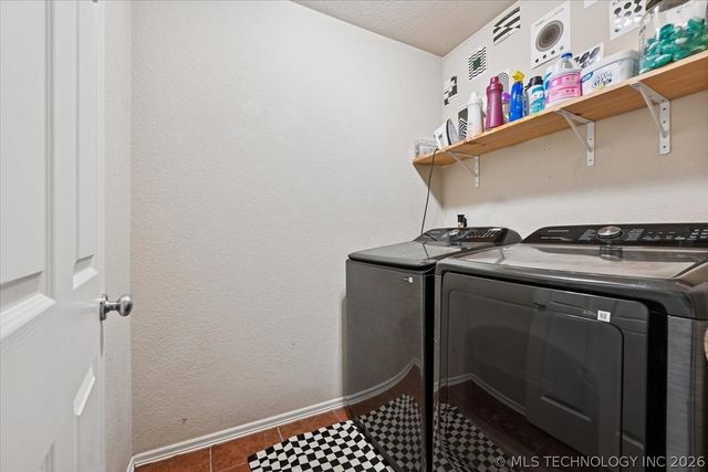 15148 E 108th Place N, Owasso, OK 74055