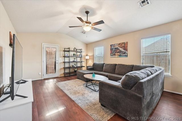 15148 E 108th Place N, Owasso, OK 74055