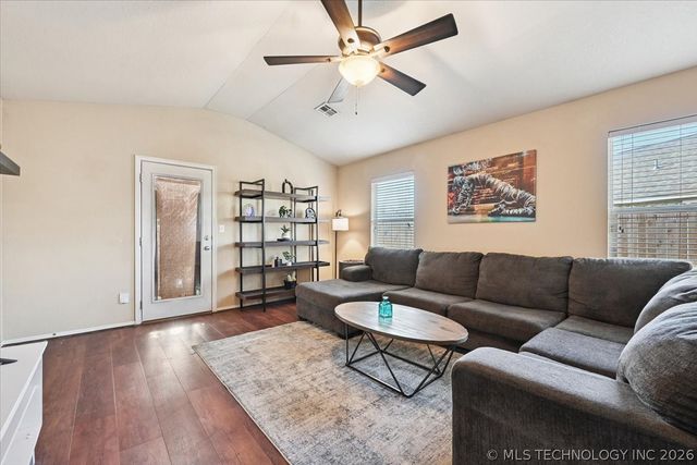 15148 E 108th Place N, Owasso, OK 74055