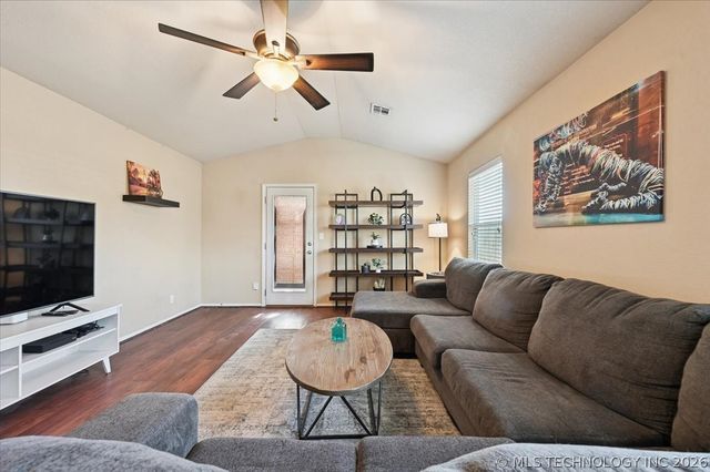 15148 E 108th Place N, Owasso, OK 74055