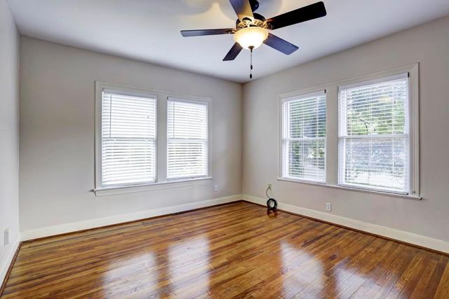 2127 Bartlett Street, Houston, TX 77098