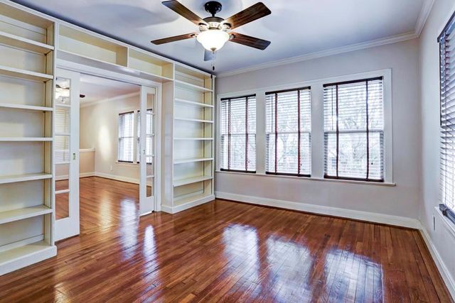 2127 Bartlett Street, Houston, TX 77098
