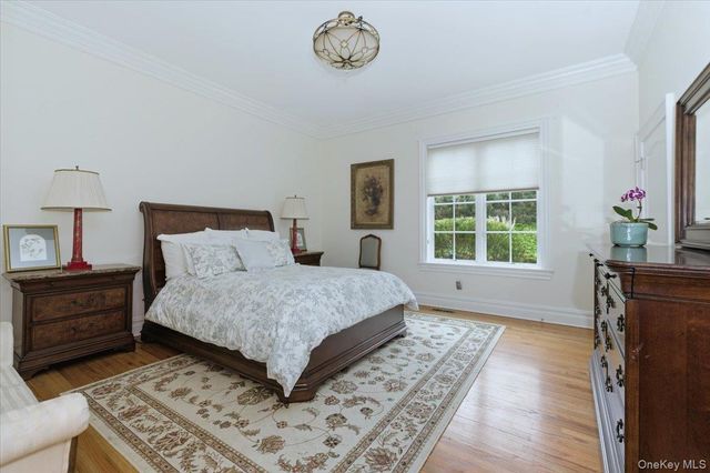 17 Plover Lane, Lloyd Harbor, NY 11743