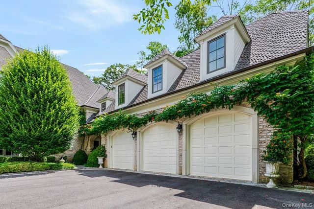 17 Plover Lane, Lloyd Harbor, NY 11743