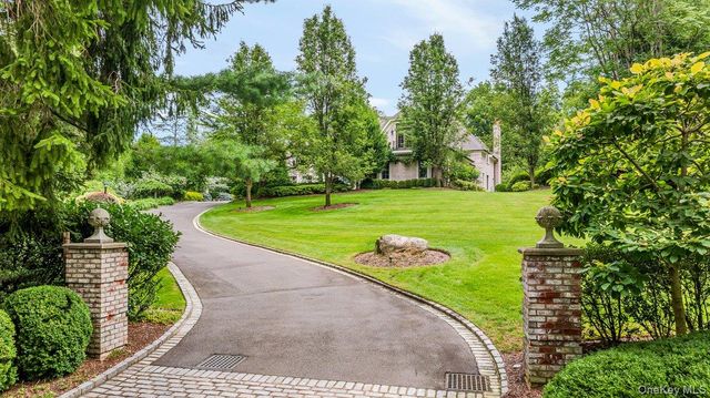 17 Plover Lane, Lloyd Harbor, NY 11743