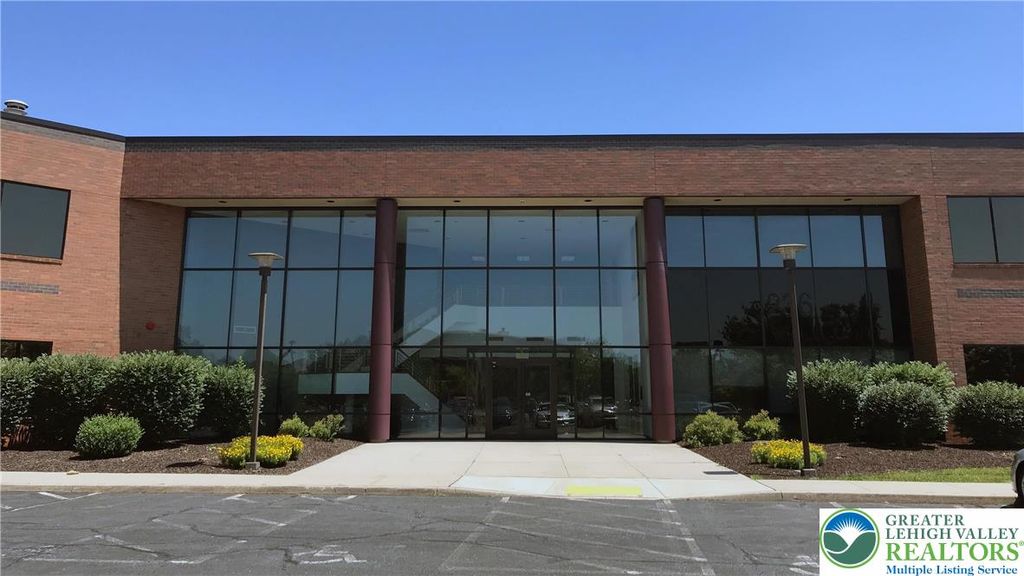 236 Brodhead Road, Hanover Twp, PA 18017