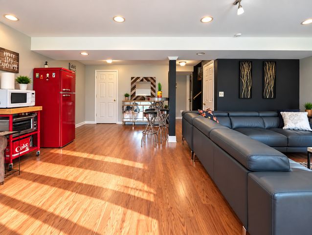 3131 Cypress Court, Mchenry, IL 60051