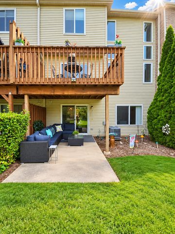 3131 Cypress Court, Mchenry, IL 60051