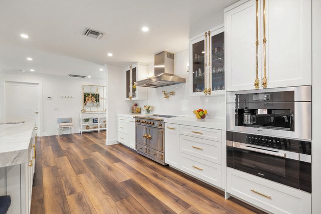 7400 W Lake Drive, Lake Clarke Shores, FL 33406