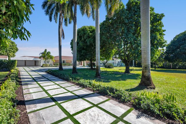 7400 W Lake Drive, Lake Clarke Shores, FL 33406