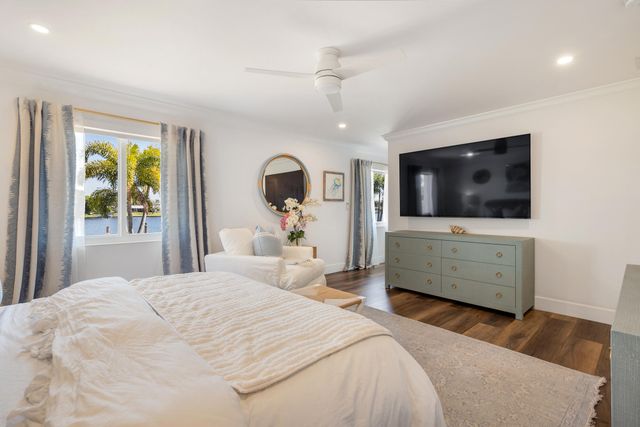 7400 W Lake Drive, Lake Clarke Shores, FL 33406