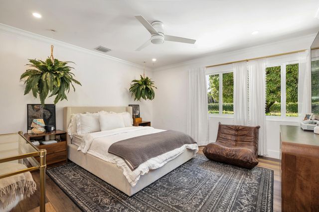 7400 W Lake Drive, Lake Clarke Shores, FL 33406