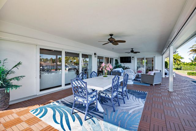 7400 W Lake Drive, Lake Clarke Shores, FL 33406