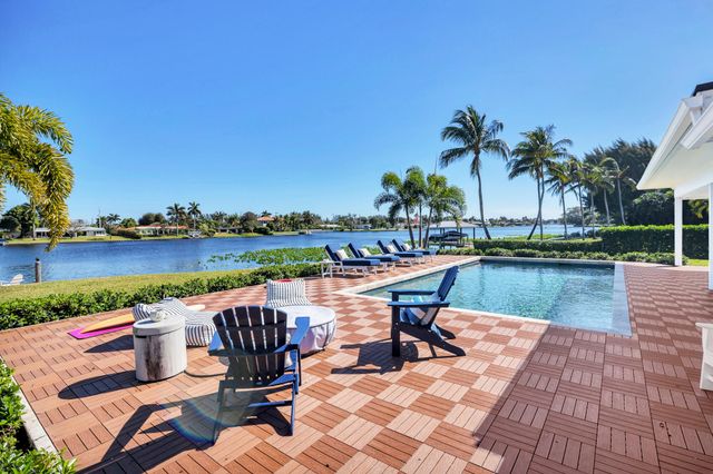 7400 W Lake Drive, Lake Clarke Shores, FL 33406