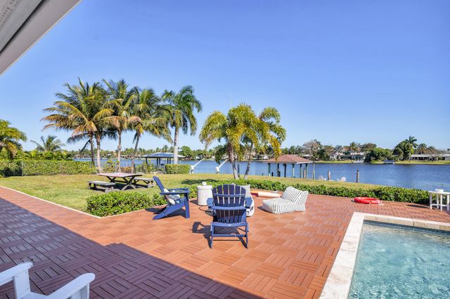7400 W Lake Drive, Lake Clarke Shores, FL 33406