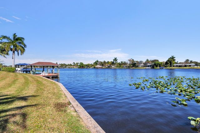 7400 W Lake Drive, Lake Clarke Shores, FL 33406