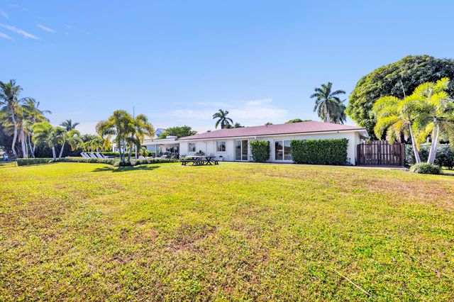 7400 W Lake Drive, Lake Clarke Shores, FL 33406