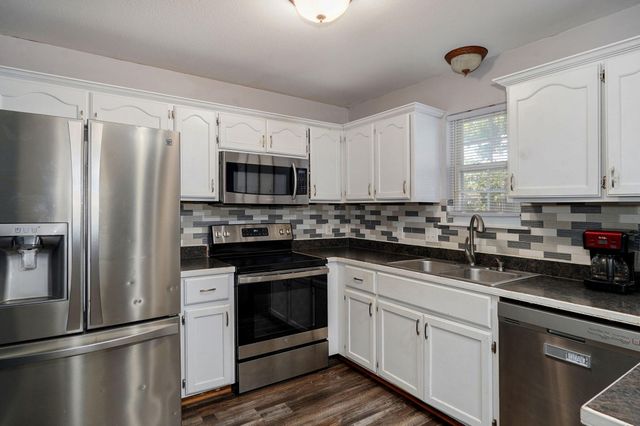 741 West Mimosa Court, Nixa, MO 65714
