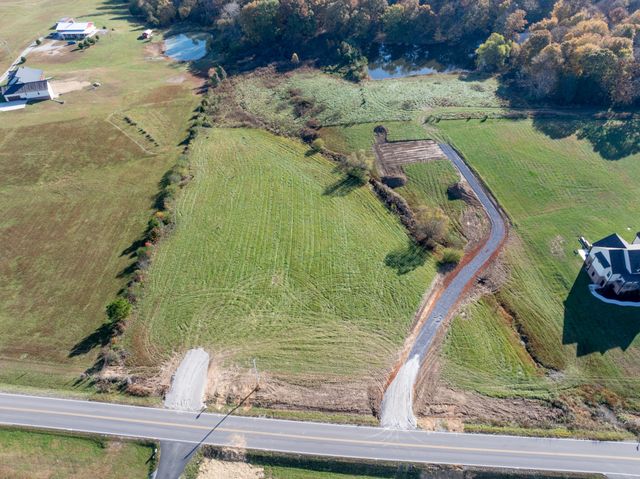 555 Buddy Road, Dickson, TN 37055