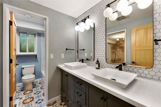 7237 NE 160th Street, Kenmore, WA 98028
