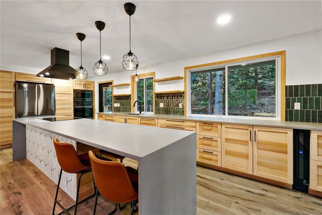7237 NE 160th Street, Kenmore, WA 98028