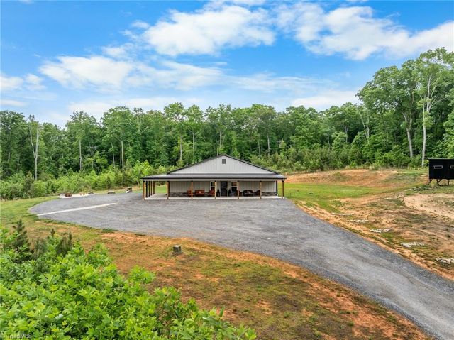 160 Riverwood Drive, Lexington, NC 27292