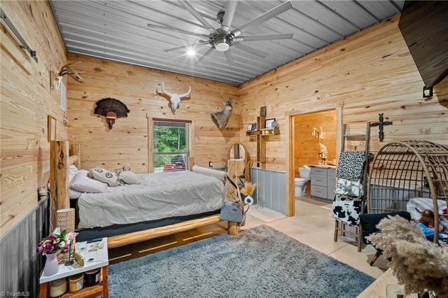 160 Riverwood Drive, Lexington, NC 27292