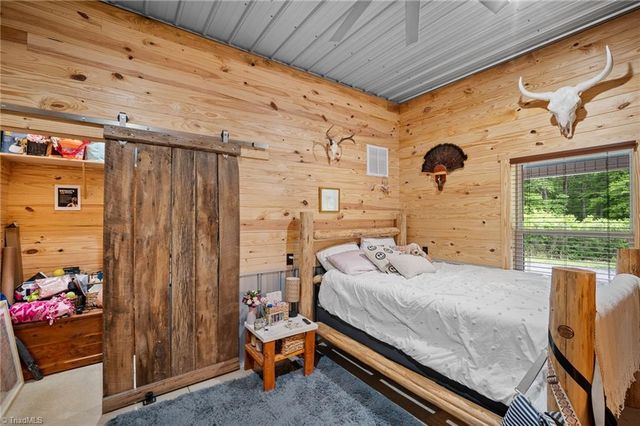 160 Riverwood Drive, Lexington, NC 27292