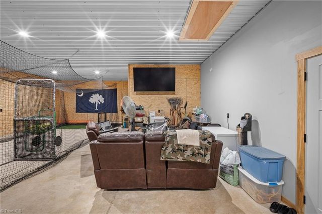 160 Riverwood Drive, Lexington, NC 27292