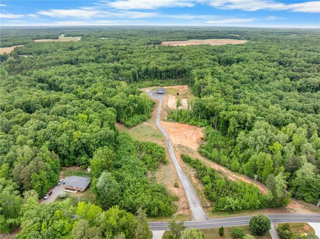 160 Riverwood Drive, Lexington, NC 27292